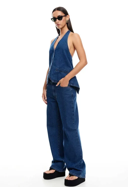 Hills Halter